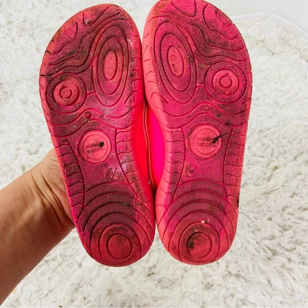 WONDER NATION Kids hot Pink Mesh Water Shoes size 11 / 12